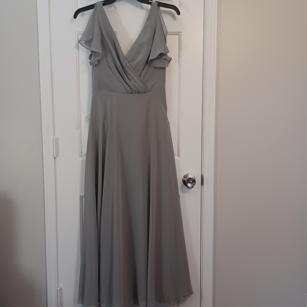 David's Bridal Bridesmaid Flutter Sleeve Dress Sz 4